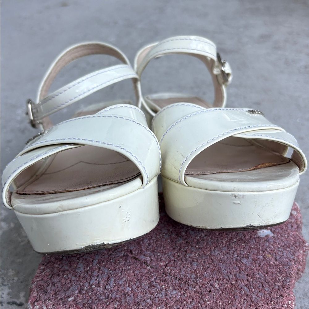 Prada patent leather crisscross kitten, heel platforms - Picture 6 of 9